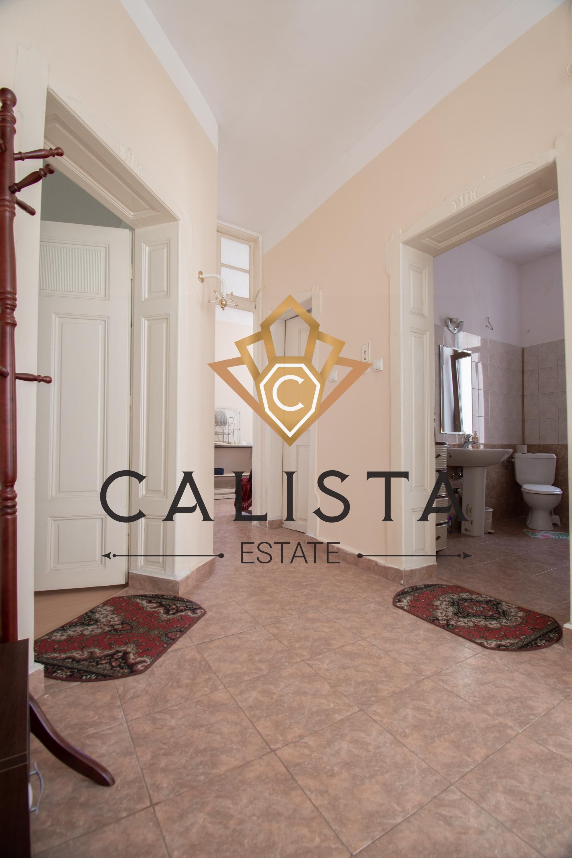 Тристаен апартамент под наем в центъра на София, 2140676