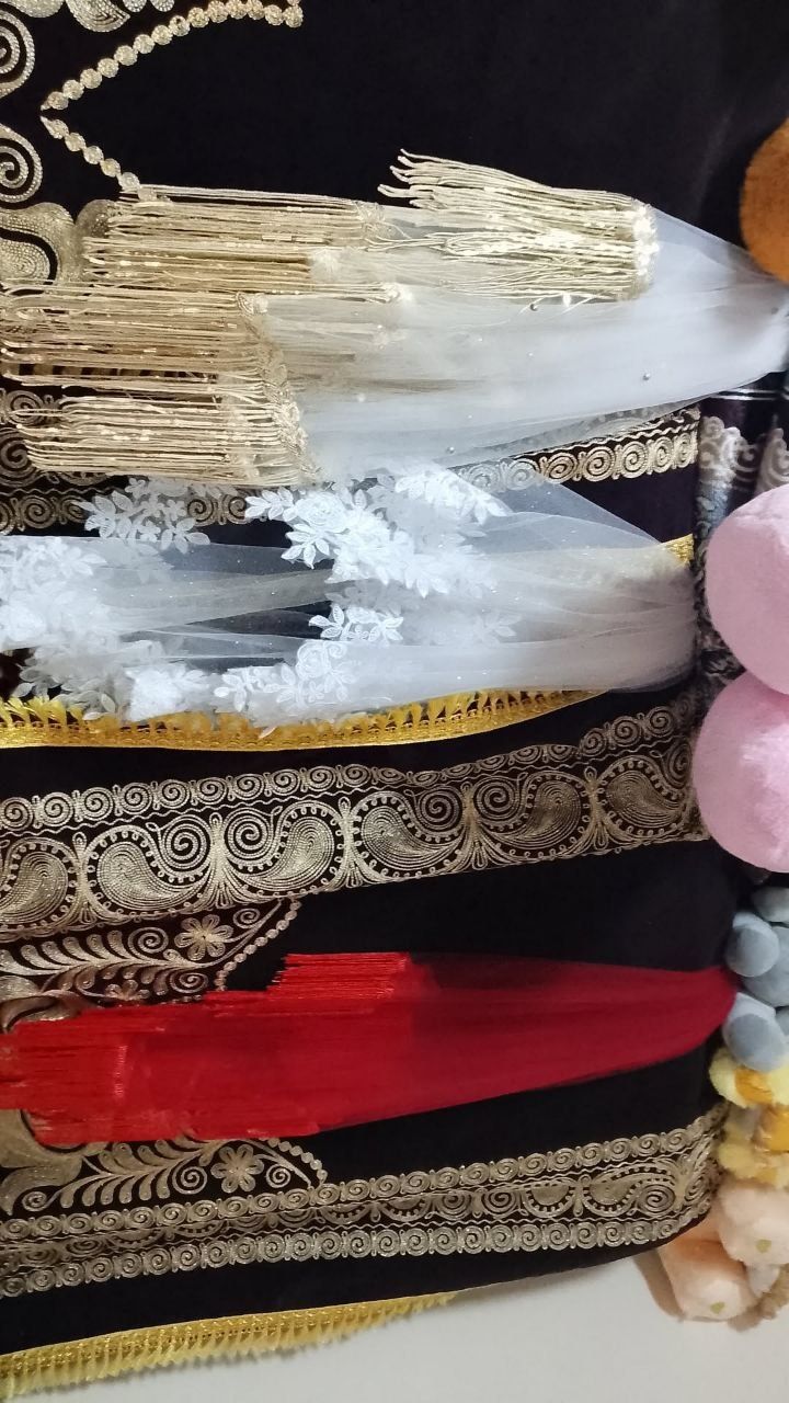 Yangi ansambil kalta ansambill sarisi ham bor