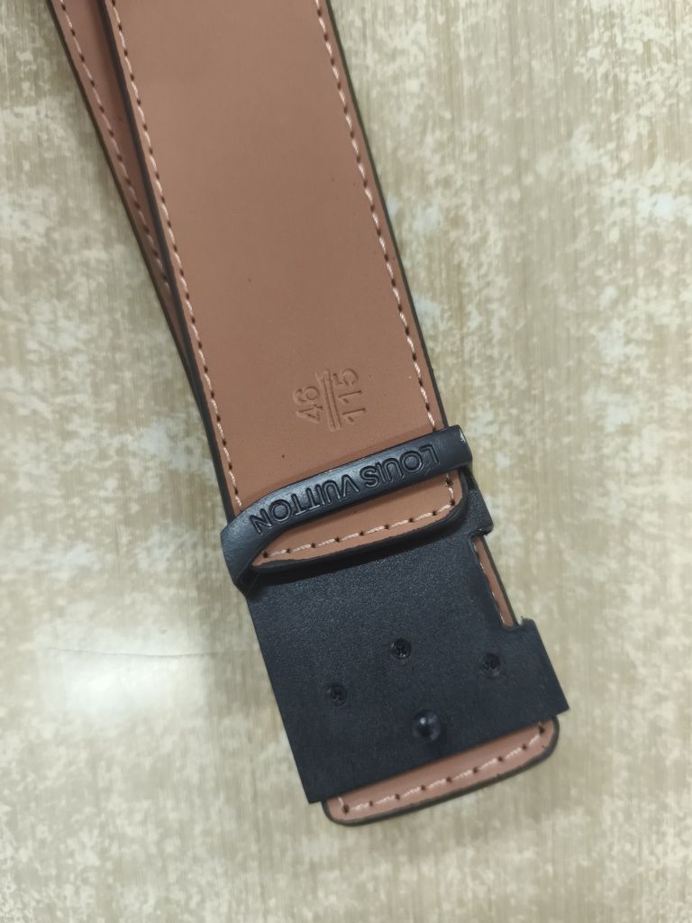 Колан Luis Vuitton