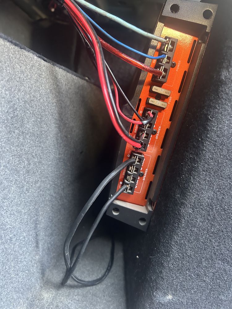 Буфер JBL с усилительмен