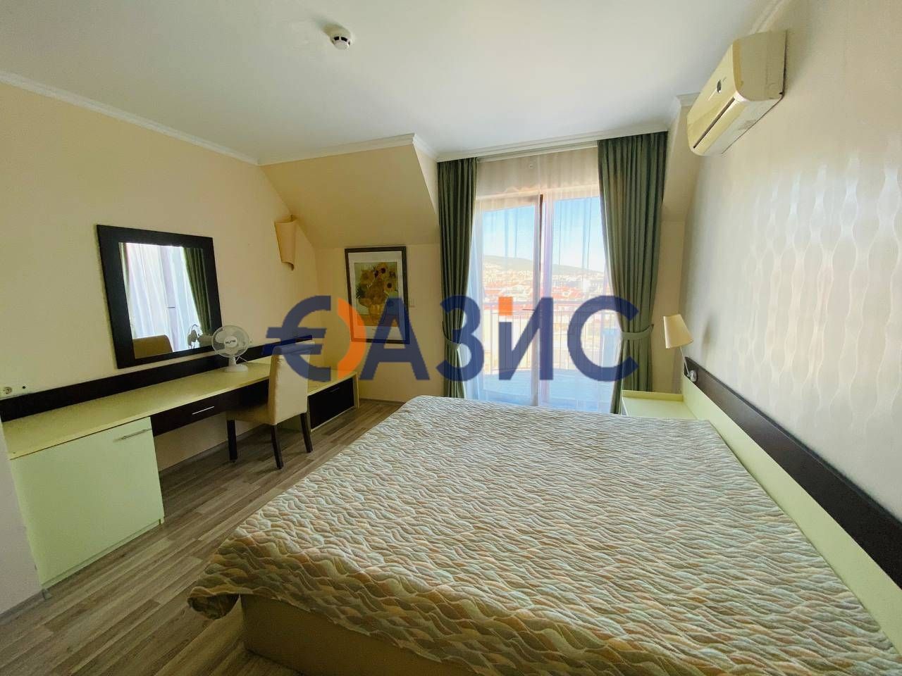 Продава се Двустаен апартамент в Свети Влас - 76 кв.м за 1119 €/кв.м - Снимка #4