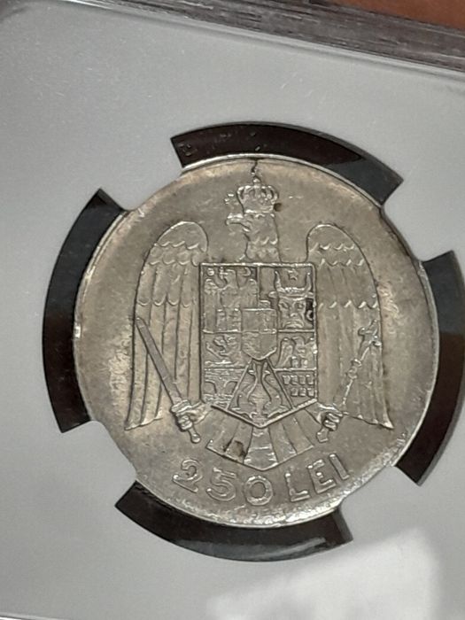 Moneda 250 lei 1935 AU DETAILS CLEANED, arată precum se vede în poze.