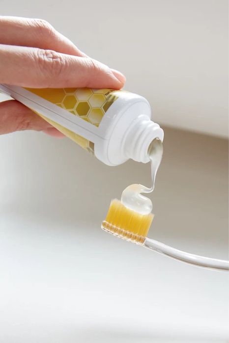 Зубная щетка Атоми