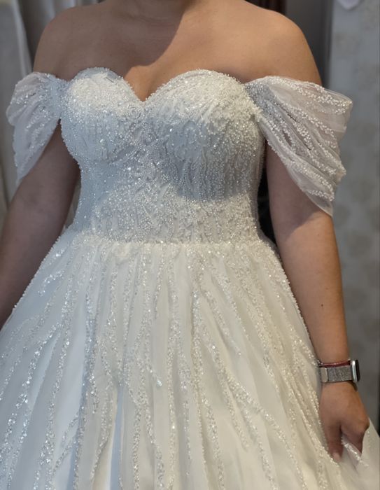Vând rochie de mireasă