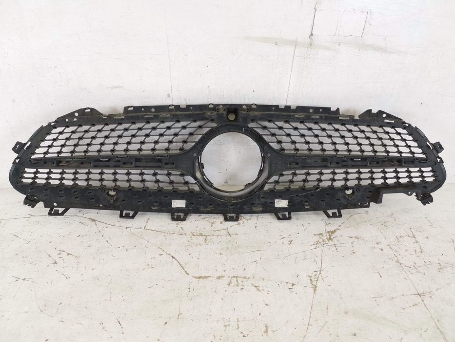 Радиаторна решетка Мерцедес-Бенц ЦЛС-Клас / Mercedes-Benz CLS-Class [