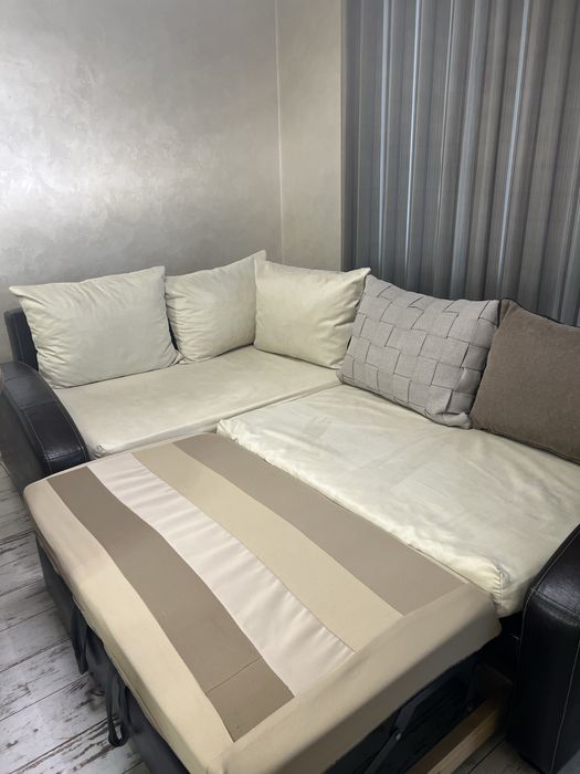 Разтегателен Диван