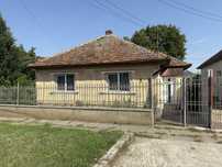 Casa de vanzare 2 camere+baie+debara+bucatarie teren 500 mp