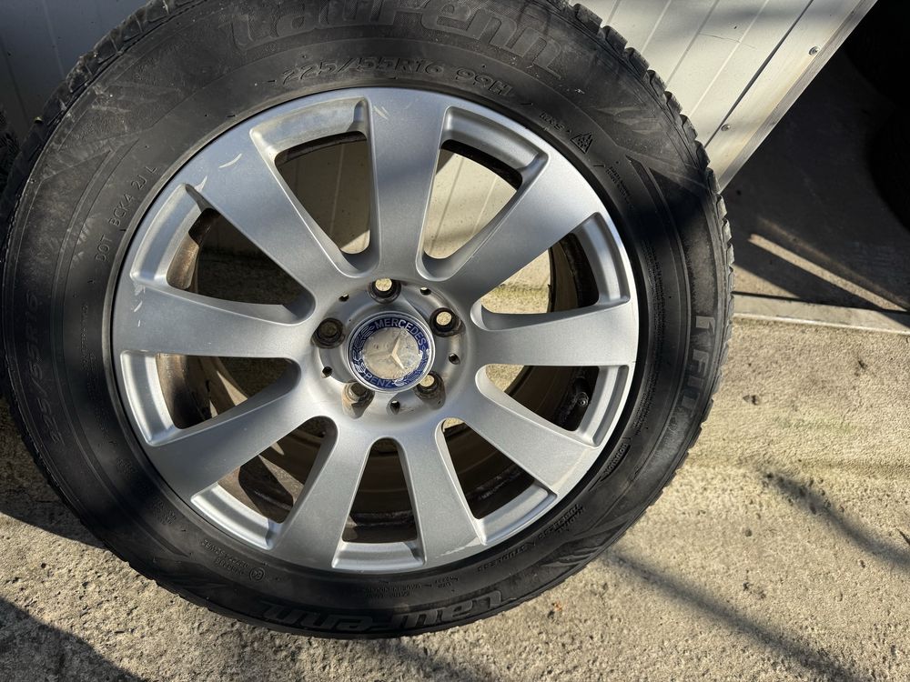 4 бр джанти 16ки Mercedes W212 7.5J ET45.5 с гуми 225/55/16