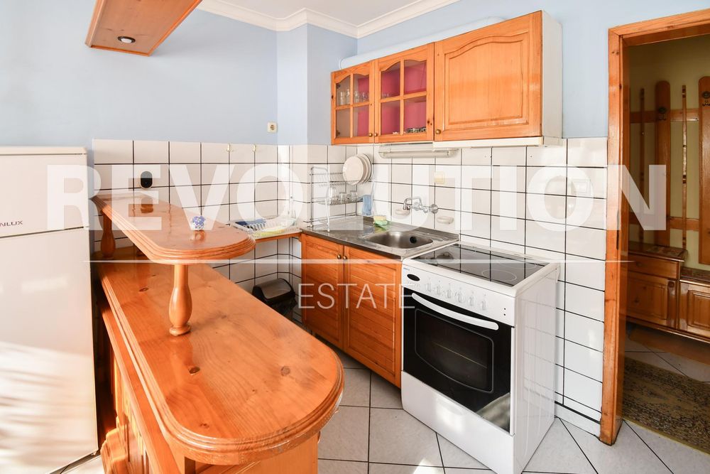 Дава се под наем Двустаен апартамент в София, Иван Вазов - 60 кв.м за 613 € - Снимка #1