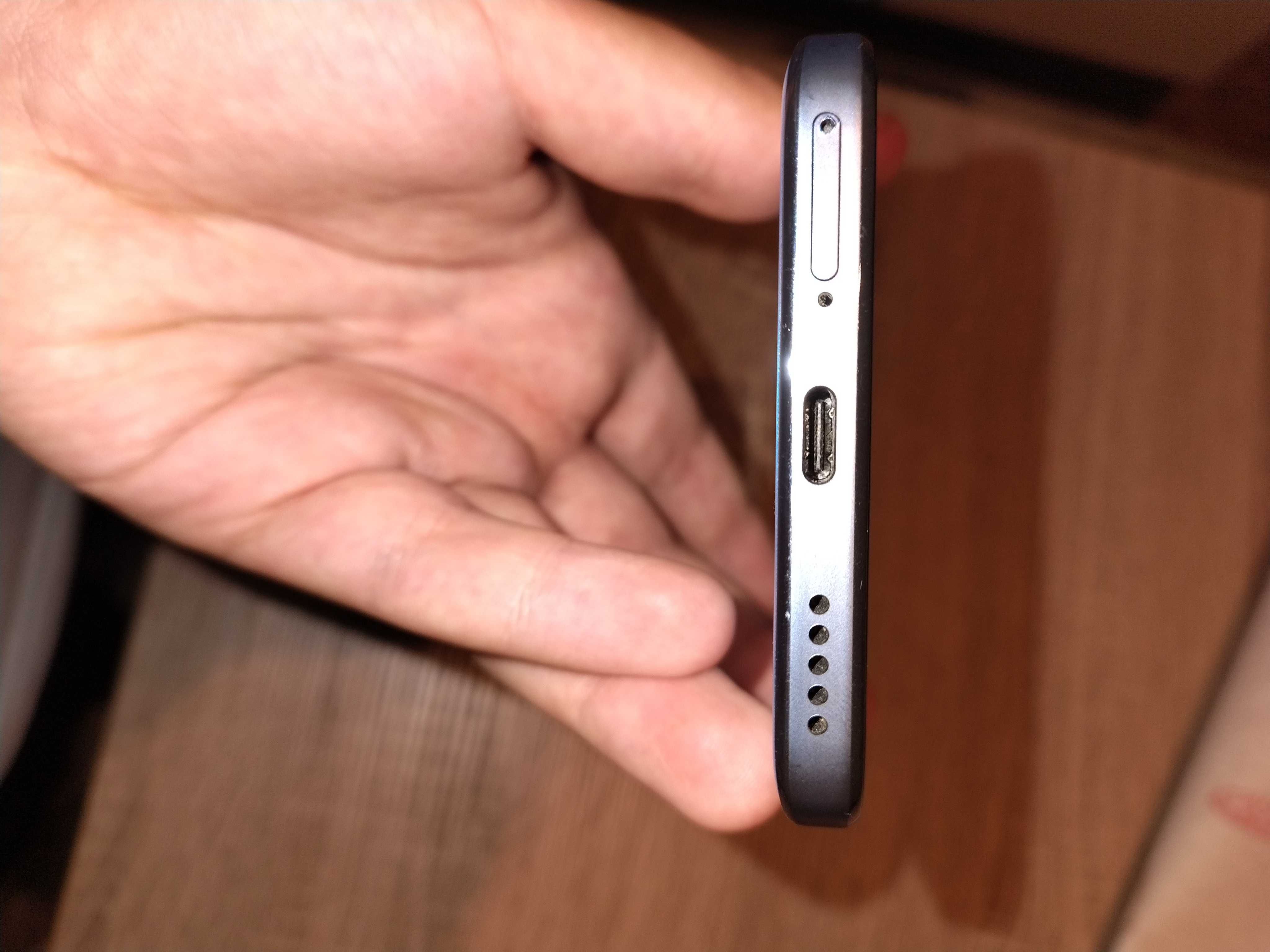 Продавам Huawei nova y90