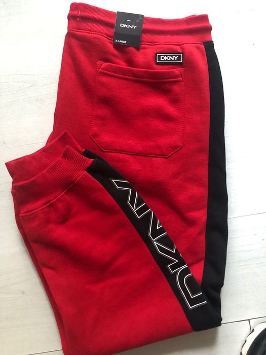 DKNY • Donna Karran New York