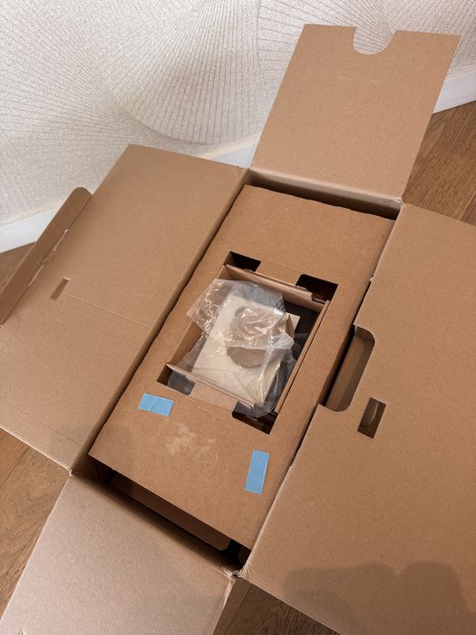 Espressor Phillips L’or Barista - piano noir, foarte putin folosit