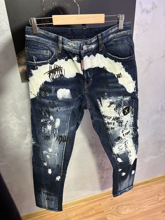 Blugi Dsquared2 model NOU