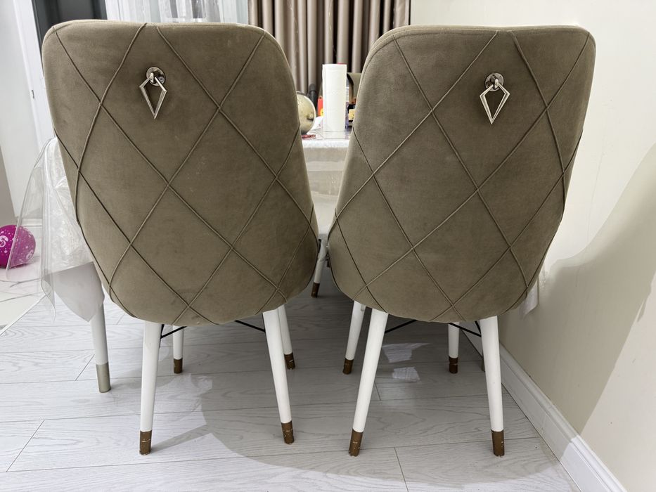 Продам стулья 6 шт. В хорошем состоянии. 1 стульчик 15 тысяч