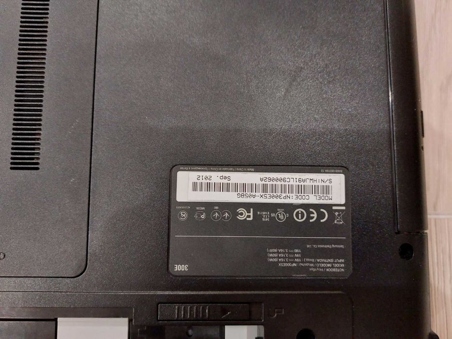 Лаптоп samsung за части