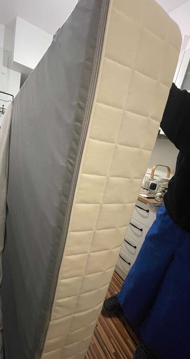 Матрак IKEA серия HYLLESTAD 160 на 200 см средна дебелина