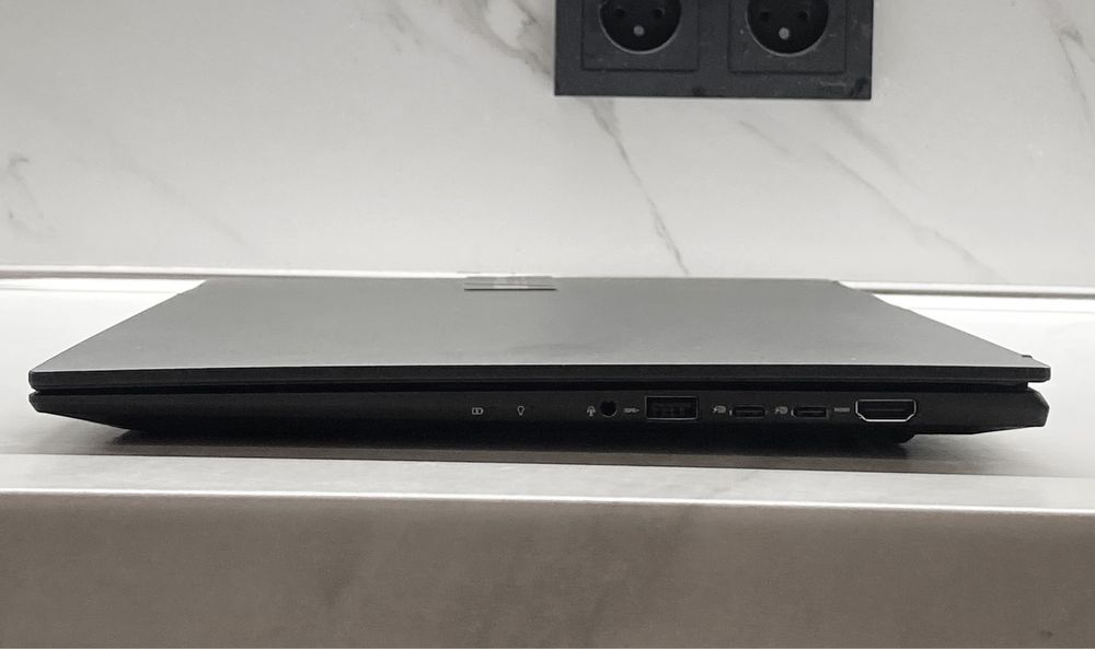 Срочна продаётся ASUS Vivobook S 16X
