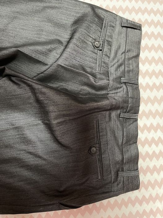 Официален костюм