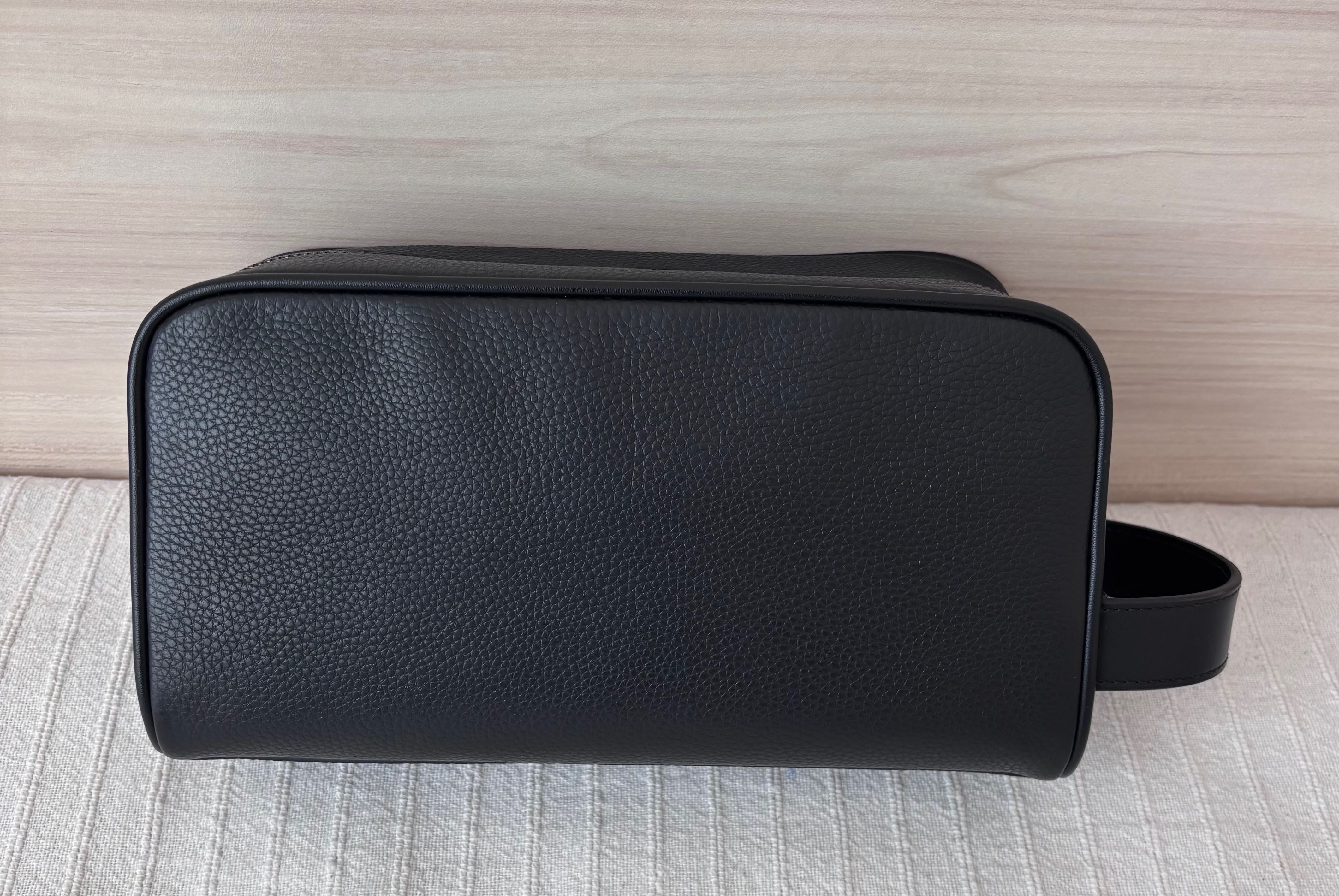 Karl Lagerfeld Wash Bag - чисто нова