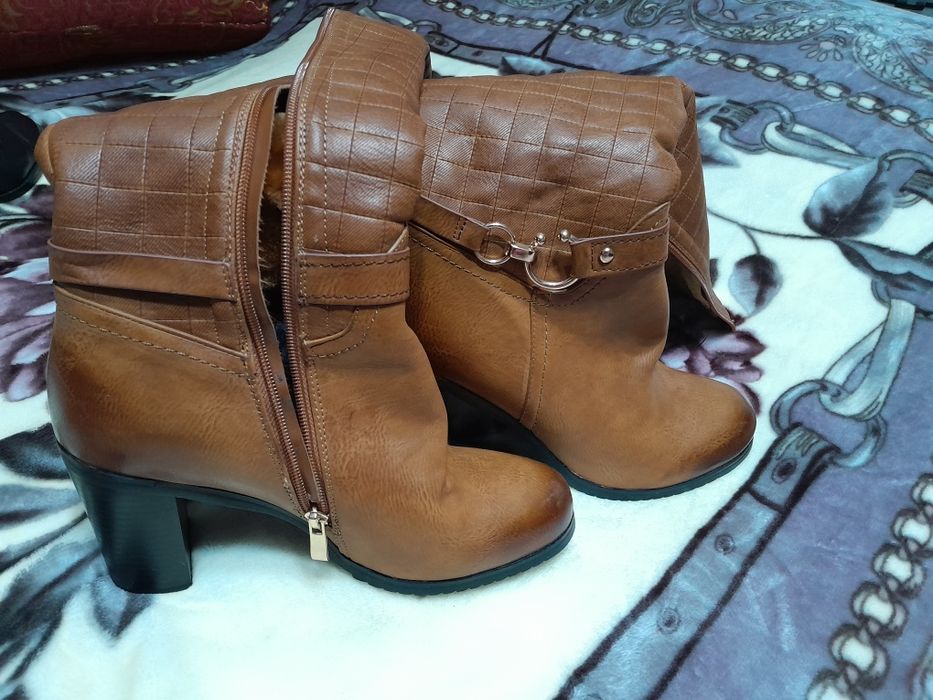 Продаются новые сапоги