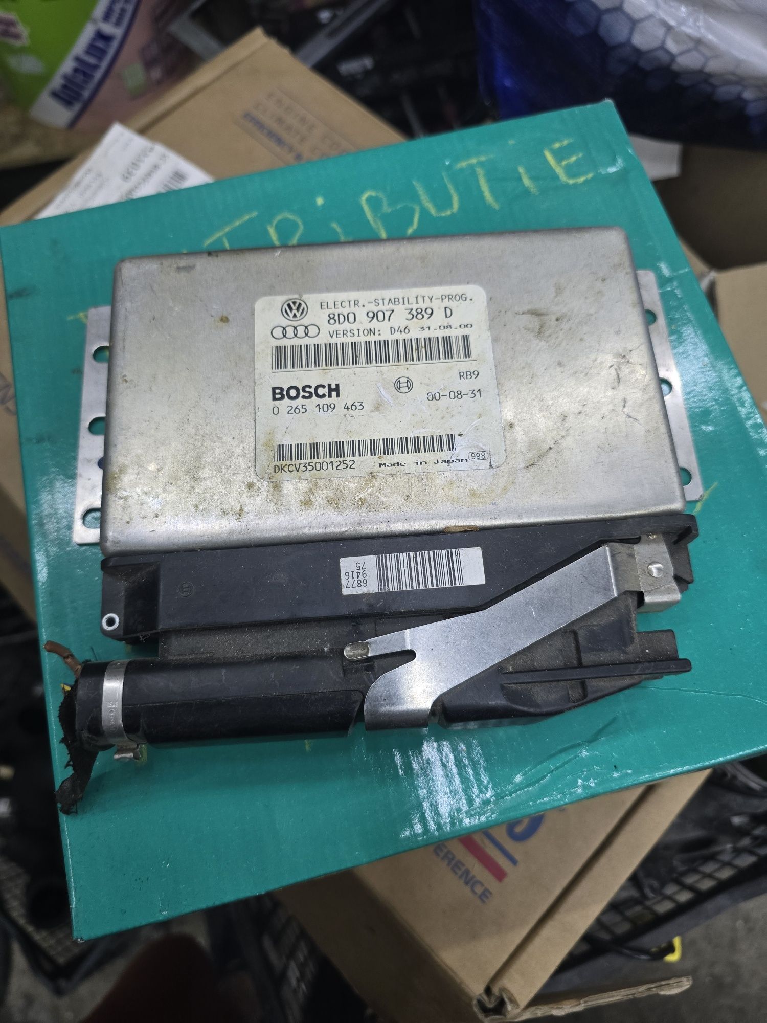 Calculator ESP  8D0907389D  VOLKSWAGEN AUDI