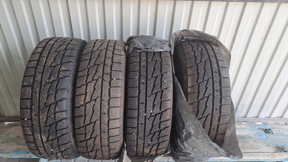 Автошины зимние комплект