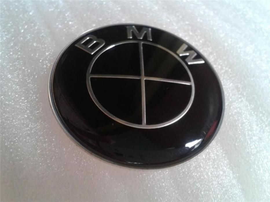 Emblema Logo Capota BMW E39 E46 E53 E60 E61 82mm full Neagra E30 E92