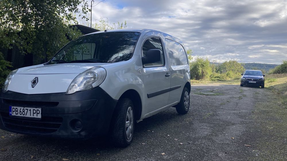 Продавам Renault kangoo 1.5dci 75ps 2013г.
