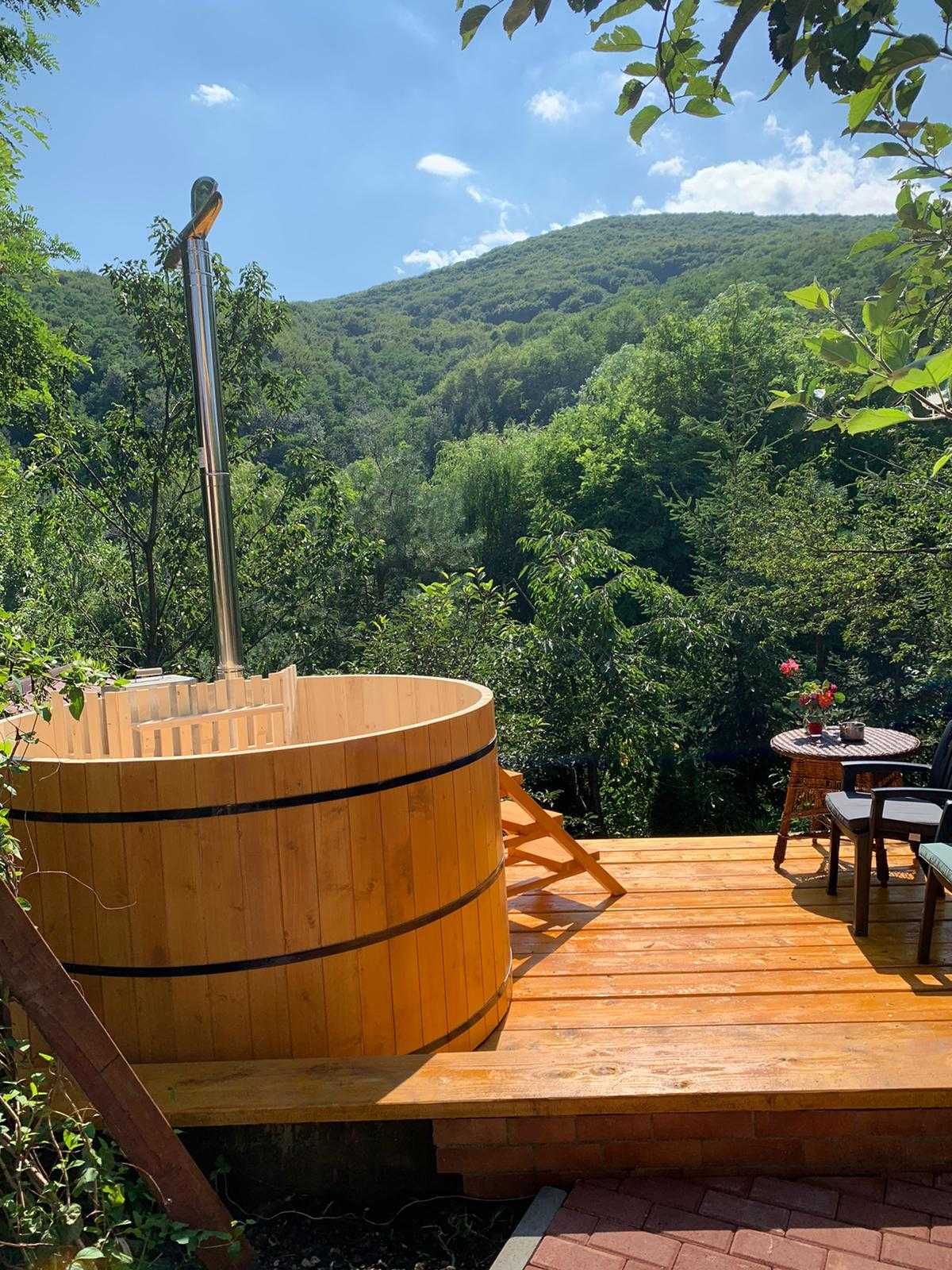 STOC - Ciubar cu apa fierbinte, HotTub, sauna, piscina, spa rustic