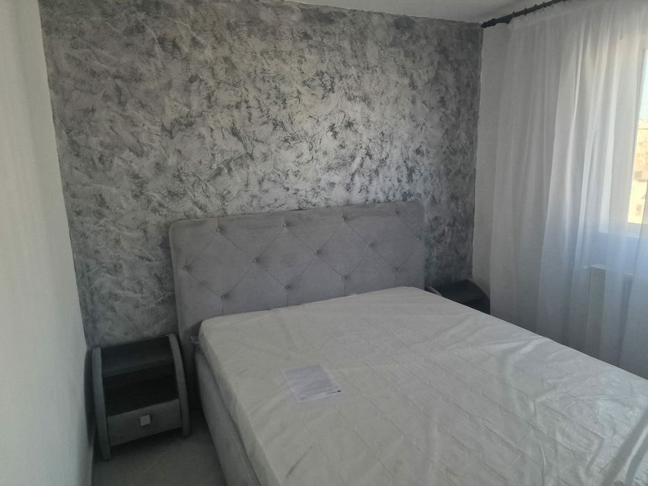 Închiriez  apartament