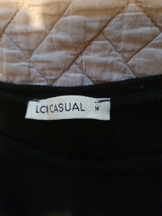 Комплект дрехи за обща стойност 22 лв