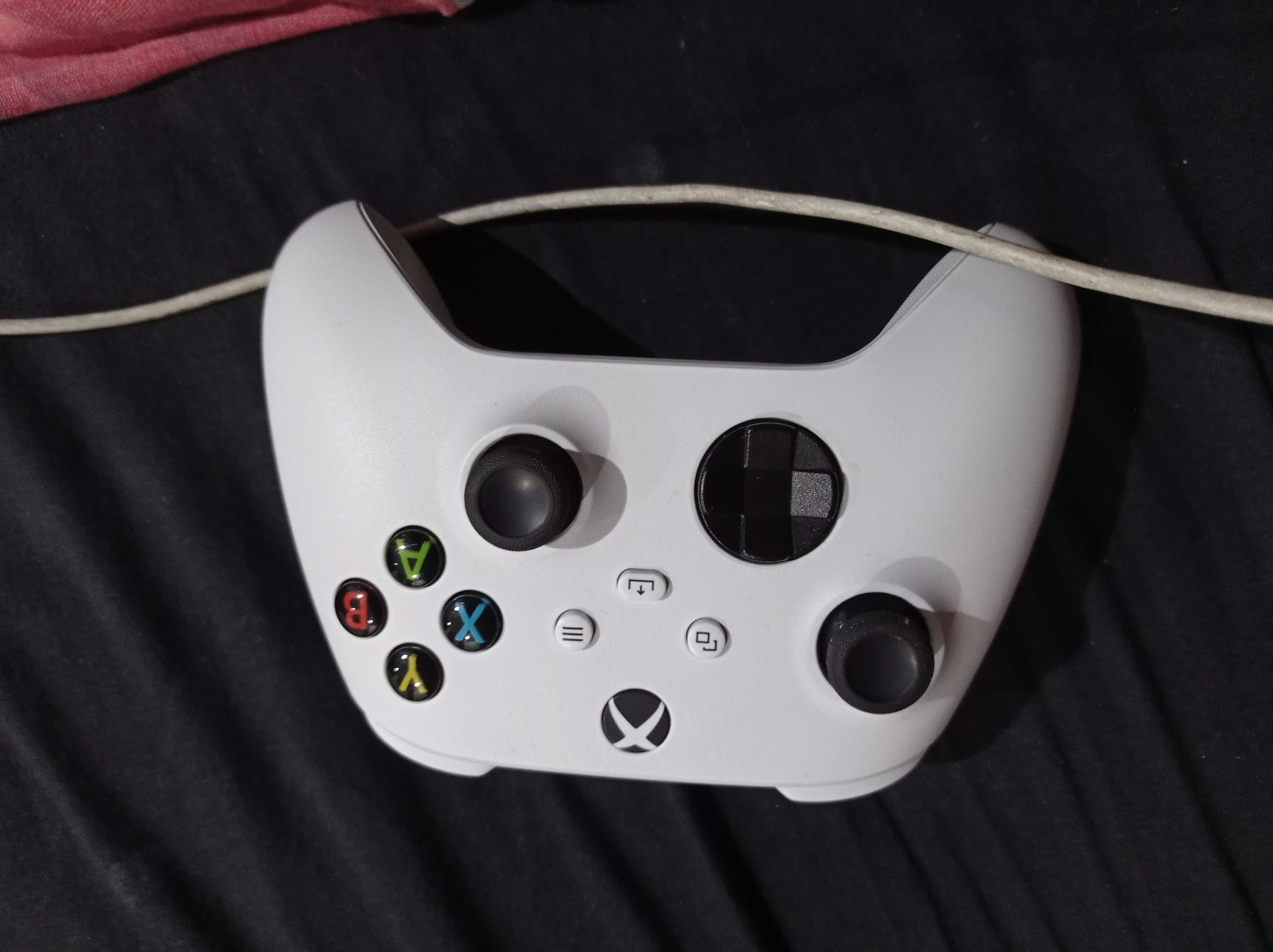 Продавам xbox siras s 512gb