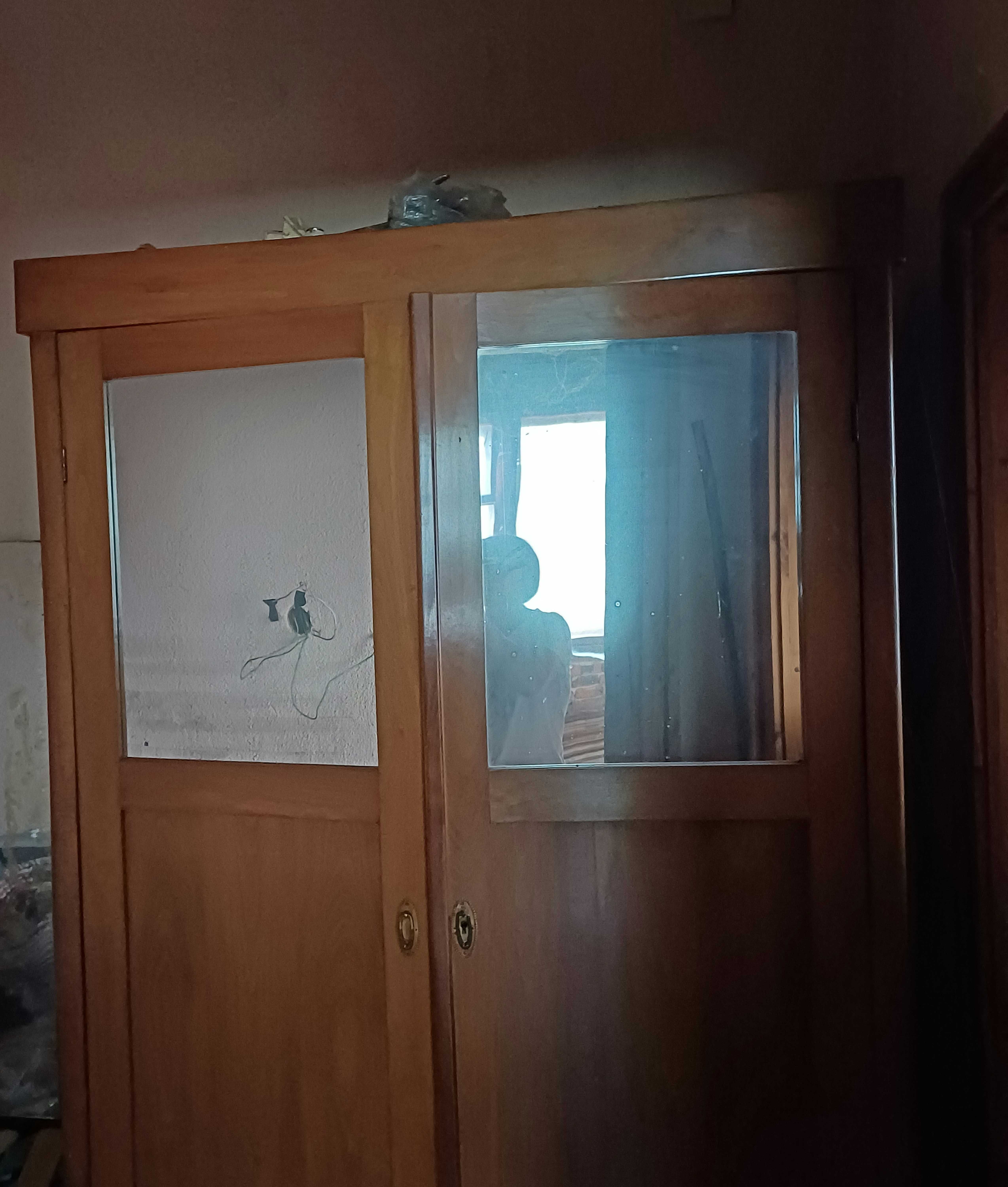 Старинен гардероб, Панагюрище