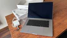 Macbook Pro 16 inch M1 16GB 512GB
