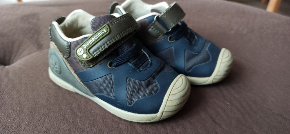 Biomecanics, размер 22