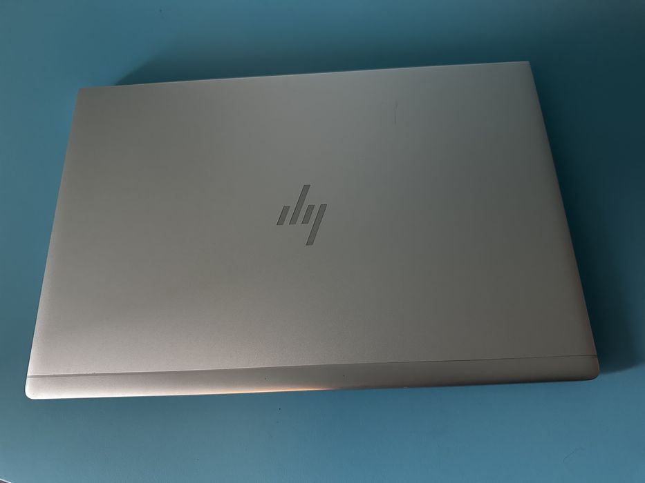 HP EliteBook 15.6” - Intel Core i7 - 8Gb RAM - SSD240Gb -full aluminiu