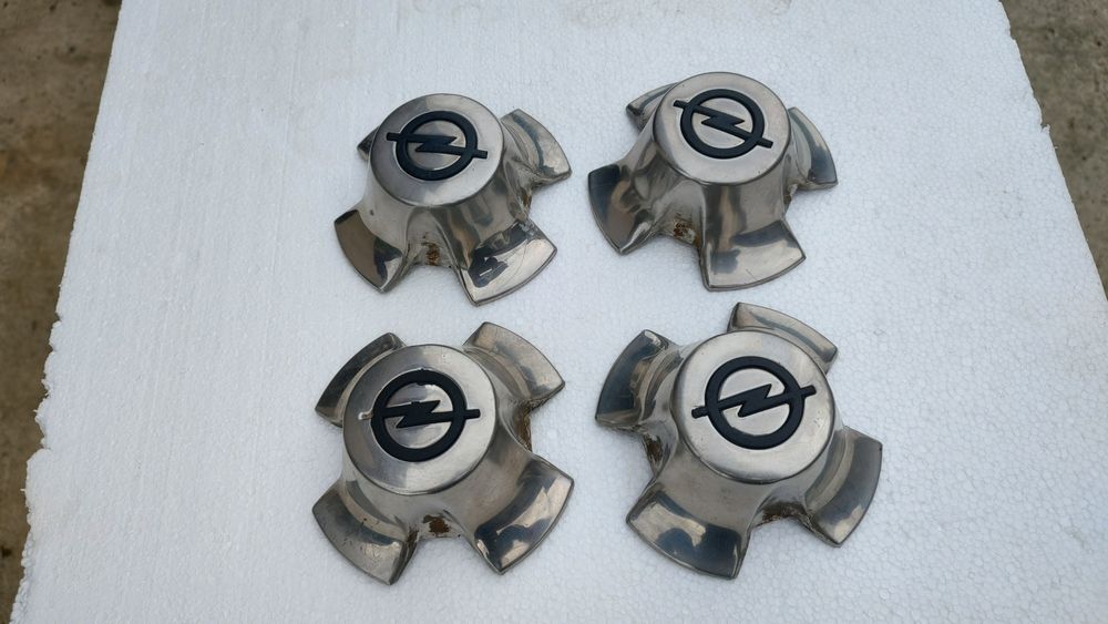 Capace roți Opel retro