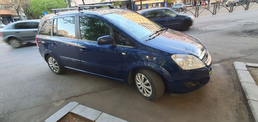 Vand Opel Zafira b 1.8 140cp 7 locuri îngrijită