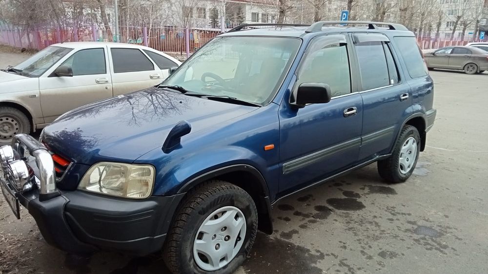 Срочно продам  машину Хонда ЦРВ