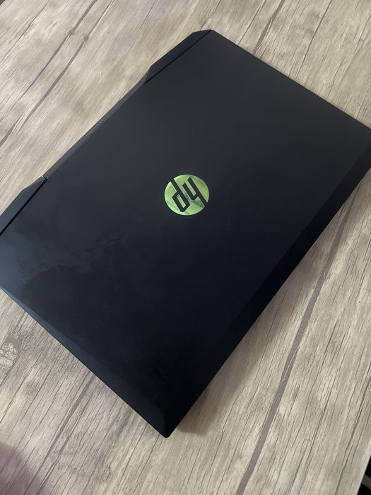 HP Pavilion Gaming i7-10750H/ GTX 1660Ti / 16 ГБ / SSD 256 ГБ hdd 1 tb