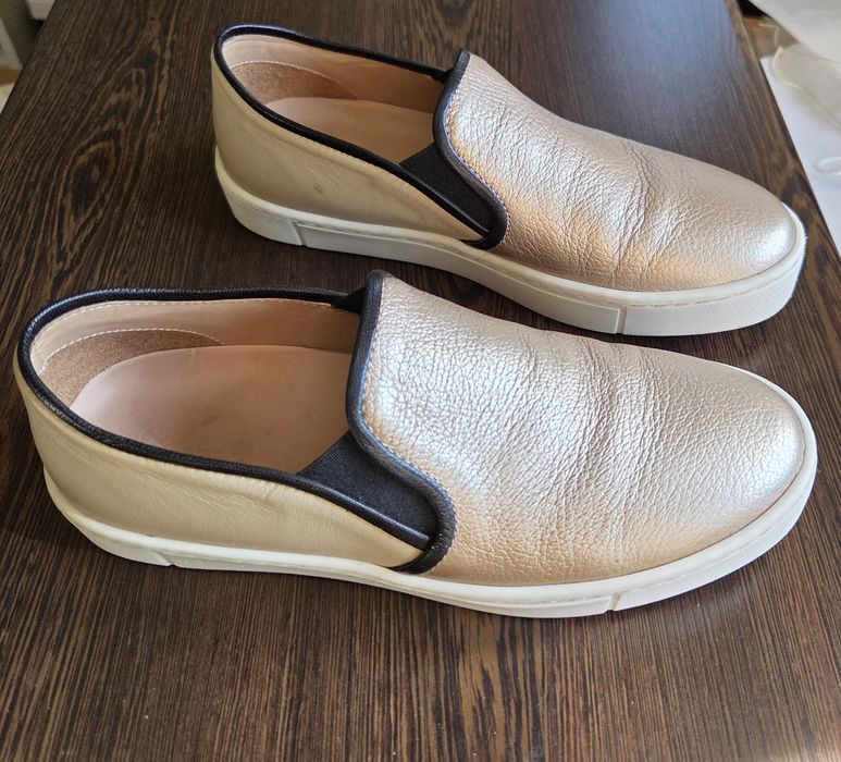 Pantofi slip-on din piele naturală aurie – mărimea 36