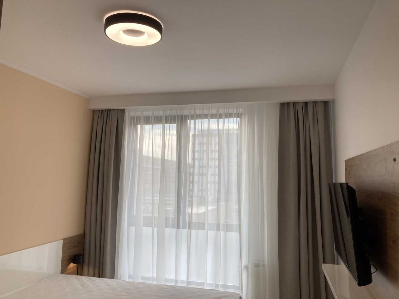 Дава се под наем Двустаен апартамент в София, Слатина - 70 кв.м за 510 € - Снимка #6