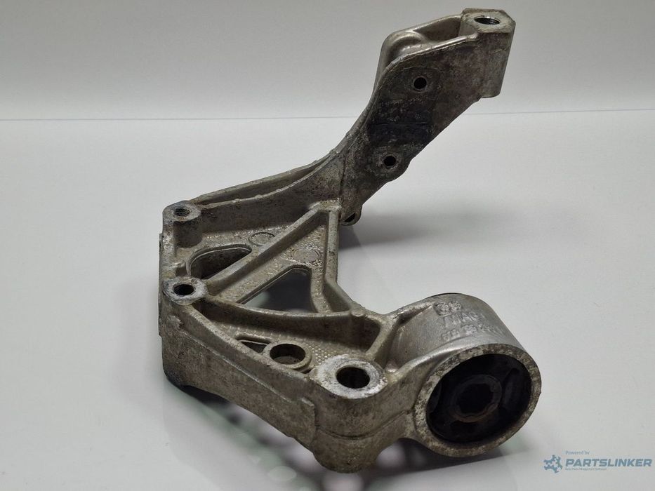 Suport brat trapez dreapta SEAT CORDOBA III 6L2 2002 - 20091.4 TDI BMS, BNV 6Q0199294D