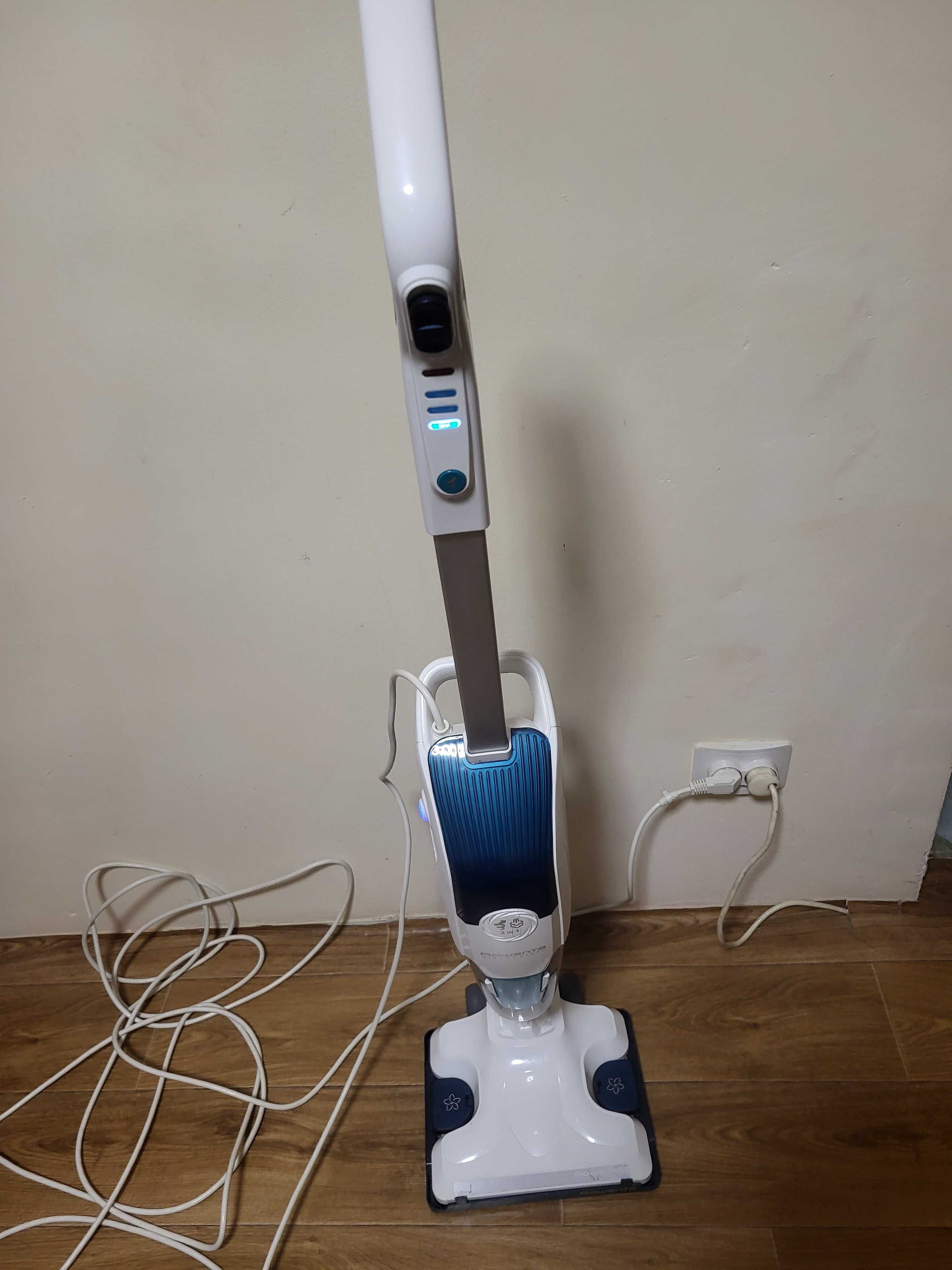 Aspirator Rowenta cu fir.