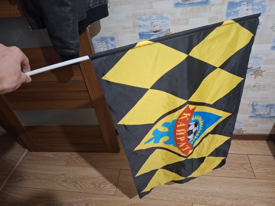 Флаг клуба Кайрат