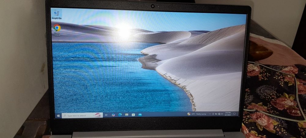 Laptop Lenovo stare excelenta ca nou puțin folosit