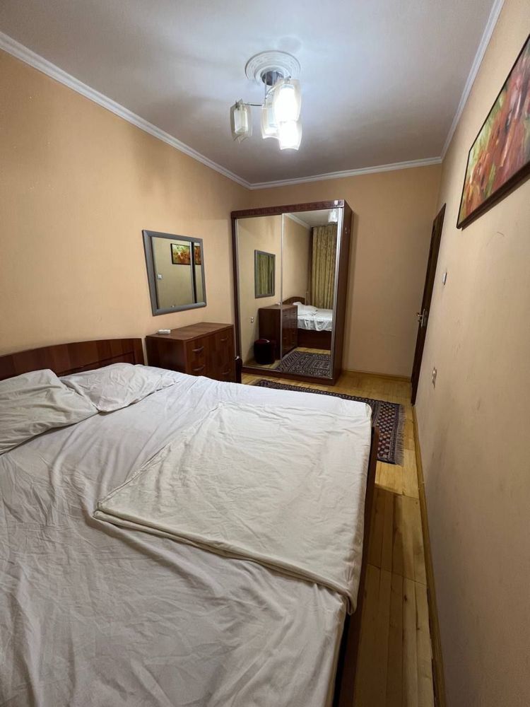 Продам Новомосковский Старт стадион 3-ком