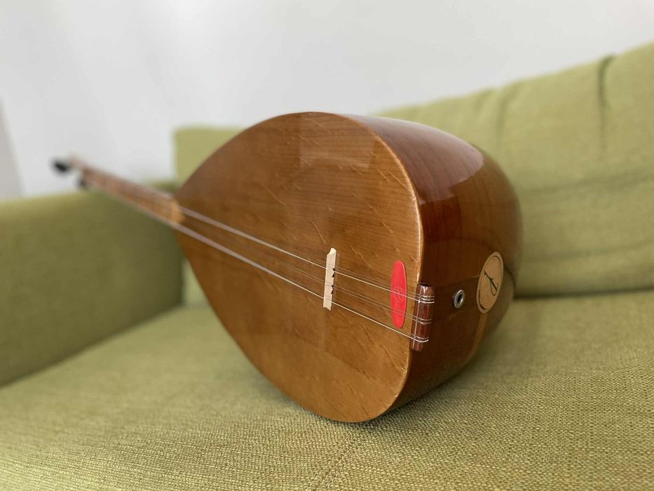 Саз баглама къс Сап Уникален звук  със вграден микрофон  нов!