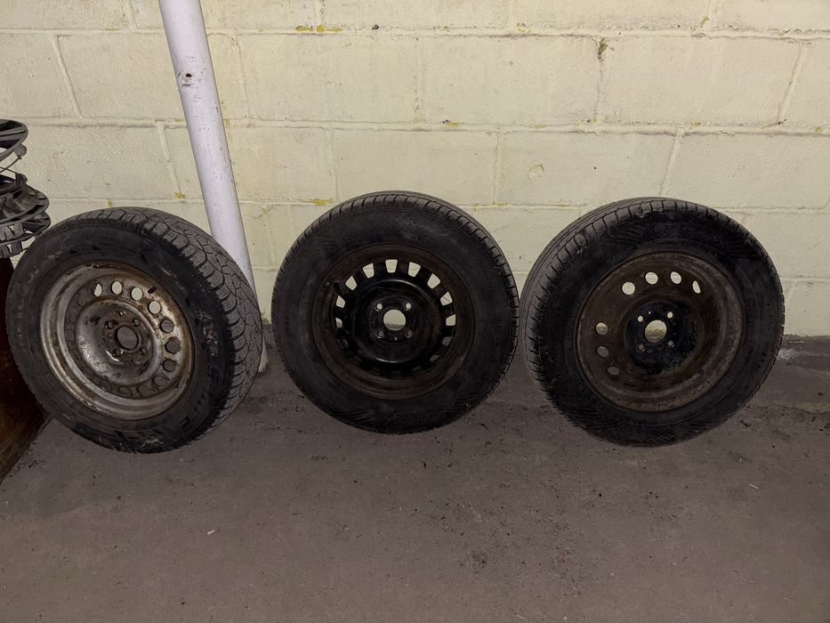 Продаю железные диски с шинами