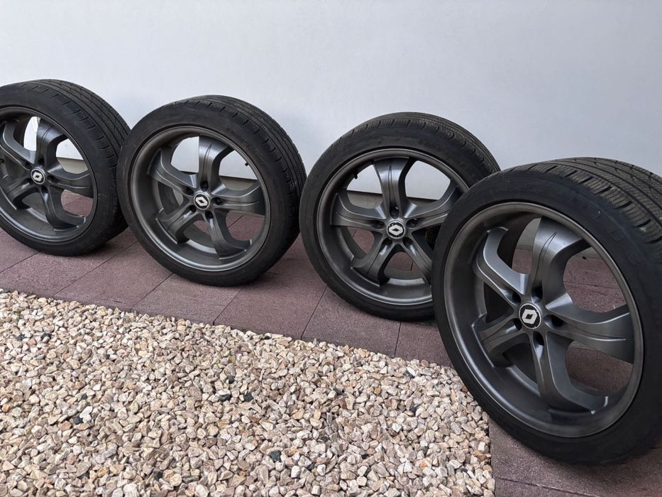 Jante/Roti Renault  echipate cu anvelope de iarnă  245/40 R19